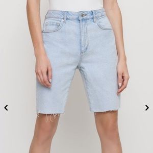 Bermuda short, size 30